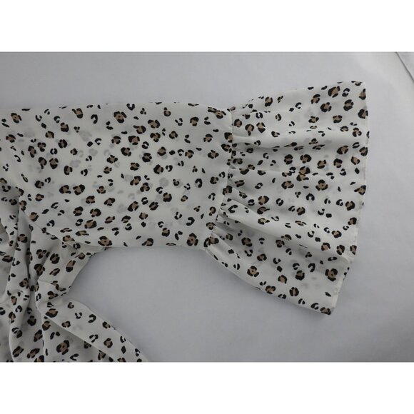 Elle Leopard Print Blouse Sz Medium White Brown Bell Sleeve Flowy Top Animal - Picture 7 of 9